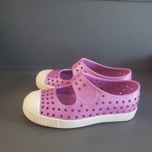 Girls natives size 9